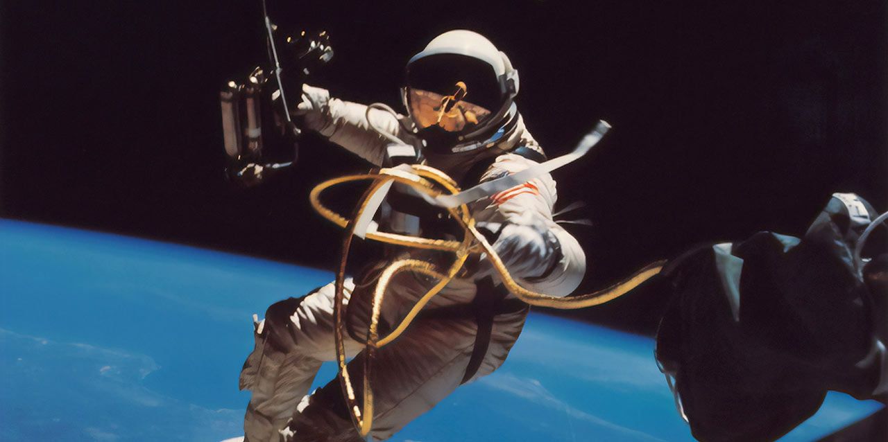 astronauta en misión espacial astronauta en misión espacial