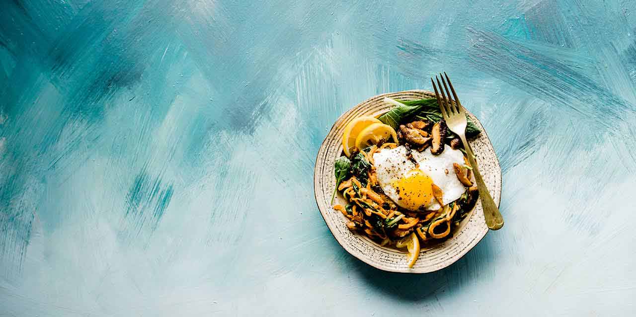 ¿Por qué nos entra sueño después de comer?
