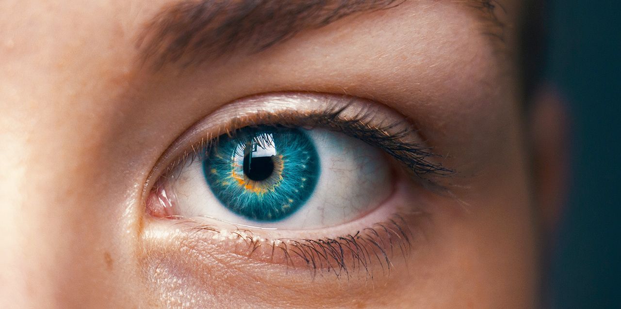 Los peligros de dormir con lentillas