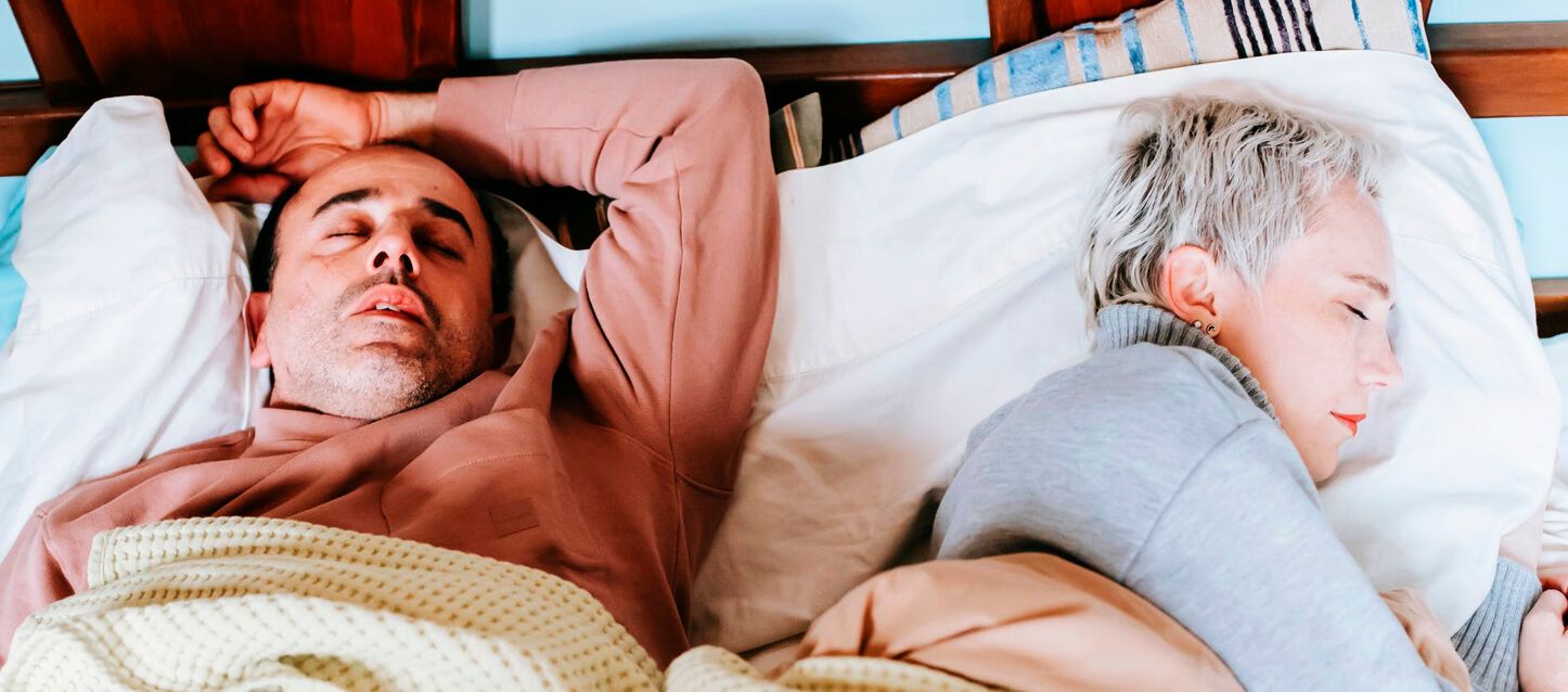 La mejor postura para dormir que evita el dolor de espalda