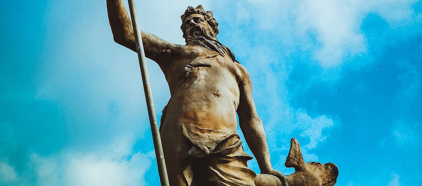 escultura de neptuno